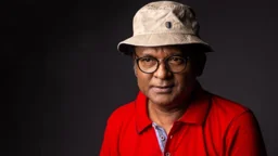 প্রবাসীদের ‘কামলা’ বলায় তোপের মুখে অভিনেতা