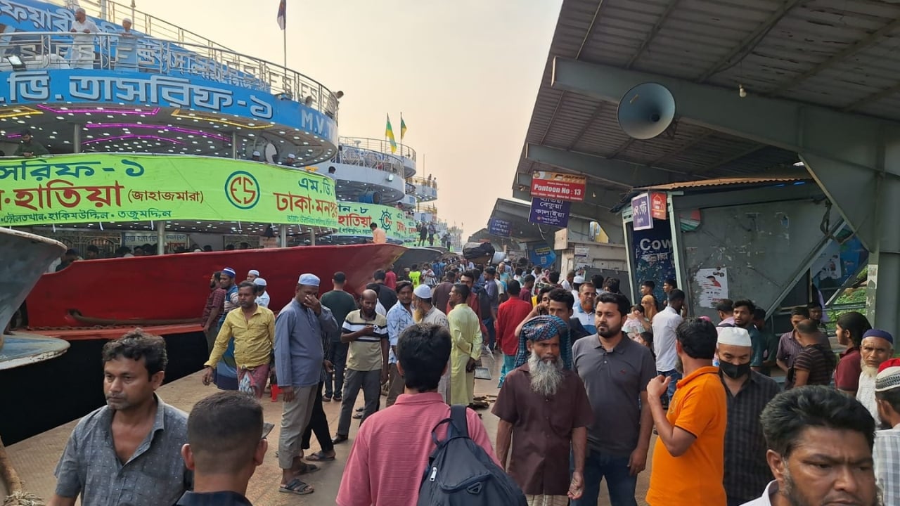 সদরঘাটে লঞ্চ চলাচল শুরু