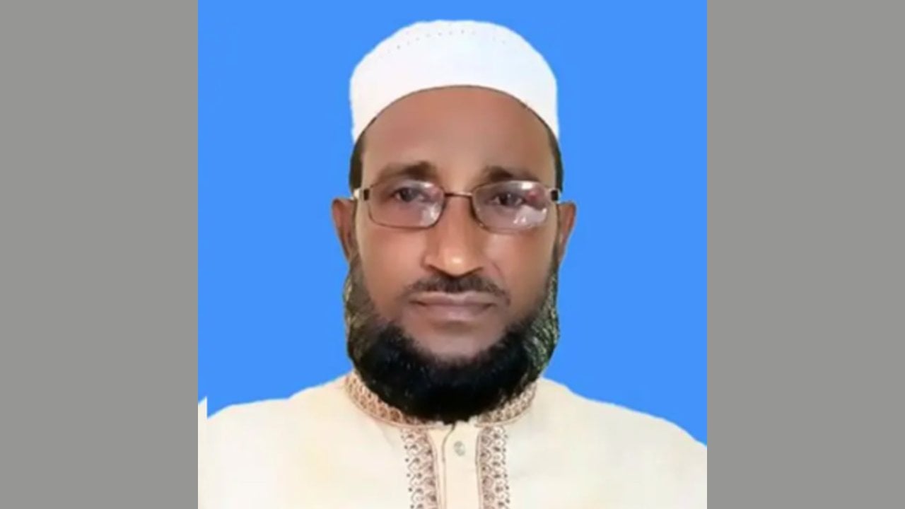 শিক্ষার্থীর সঙ্গে অনৈতিক ভিডিও ভাইরাল, অফিস সহকারী সাময়িক বরখাস্ত