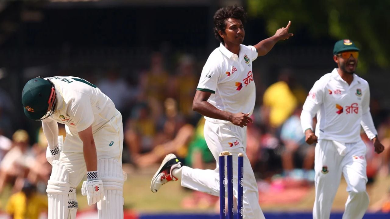 আবারও হেডকে আউট করলেন হাসান