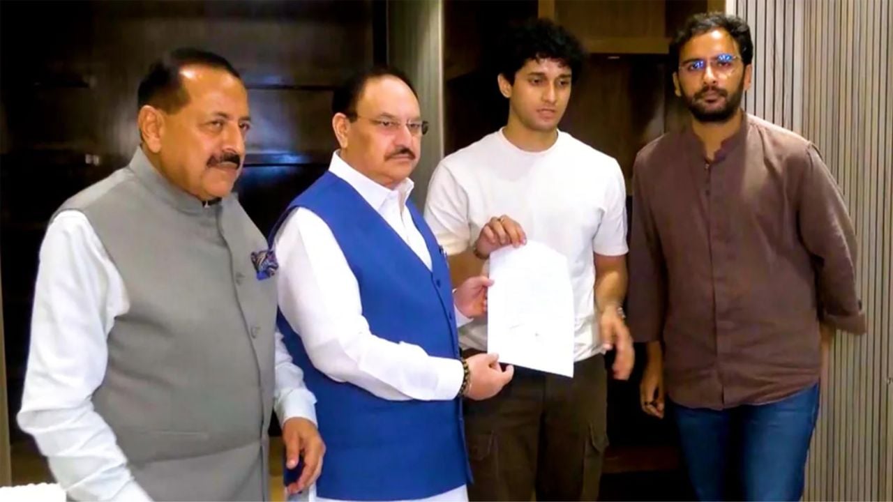 সরকারের সঙ্গে দ্বিতীয় দফা বৈঠকেও অনড় ককরোচ দল