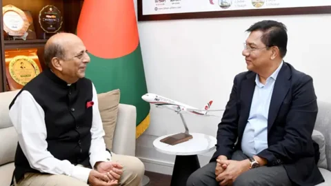 বিমান খাতের উন্নয়নে বাংলাদেশের সঙ্গে কাজ করতে চায় ভারত