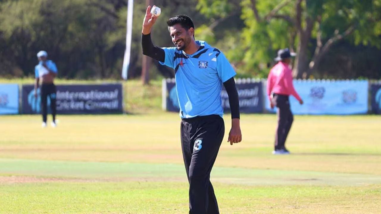 ২ রানে ৬ উইকেট নিয়ে বিশ্বরেকর্ড