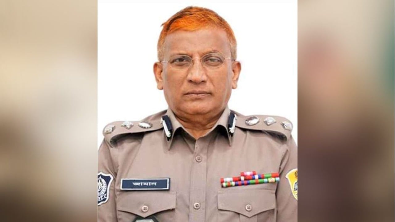 এবার অতিরিক্ত ডিআইজিকে বাধ্যতামূলক অবসর