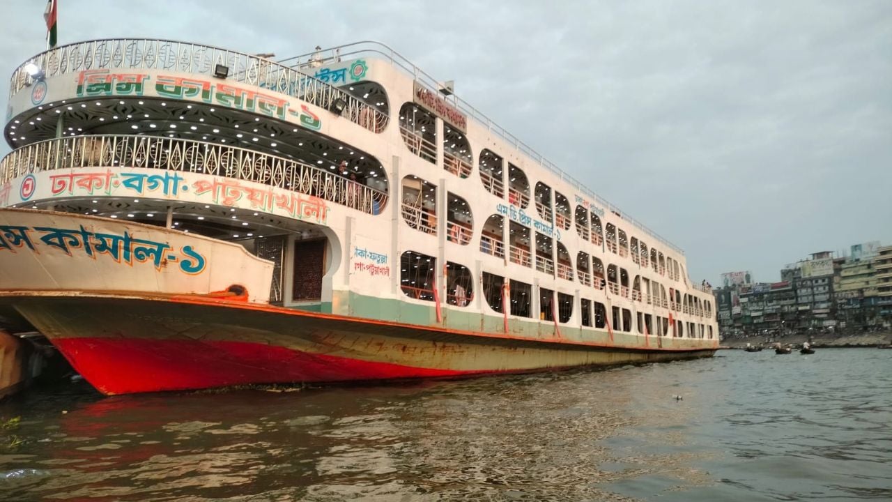 এবার বাড়লো লঞ্চভাড়া