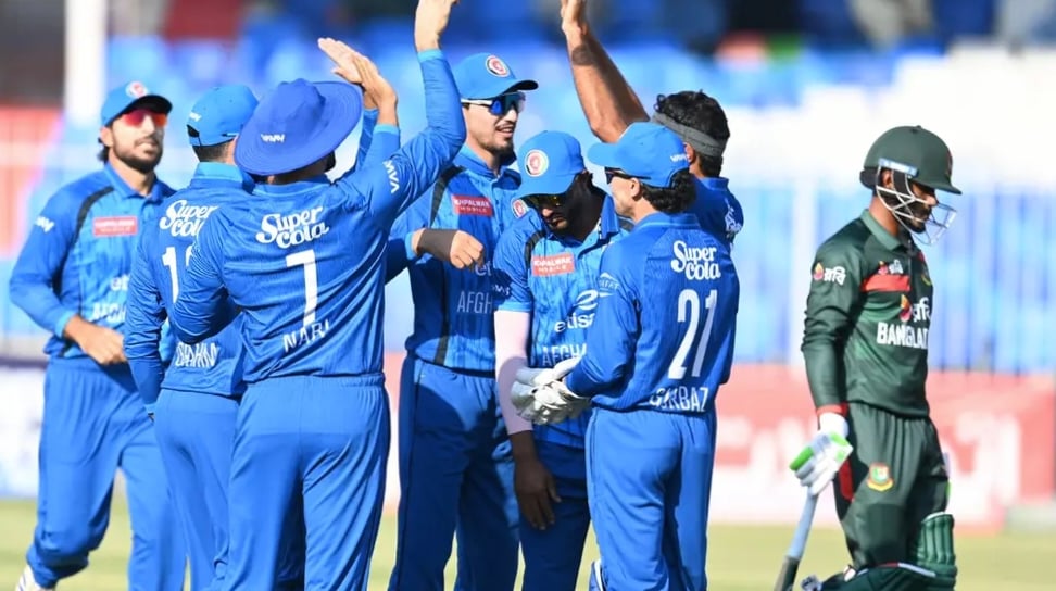 ৪ উইকেট হারিয়ে বিপদে বাংলাদেশ