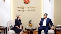 রোহিঙ্গা সংকট সমাধানে আন্তর্জাতিক চাপ বাড়ানোর আহ্বান স্বরাষ্ট্রমন্ত্রীর