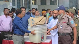 ঠাকুরগাঁও-১ উপনির্বাচনের ভোটগ্রহণ বৃহস্পতিবার, কেন্দ্র পৌঁছালো সরঞ্জাম