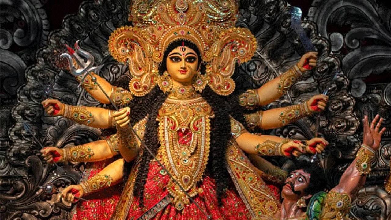 শারদীয় দুর্গোৎসবের মহানবমী আজ, পূজা-অর্চনায় মুখর দেশ