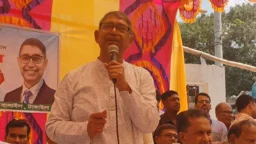 বিরোধী দলকে ‘জ্বালাও-পোড়াওয়ের’ রাজনীতি বাদ দেওয়ার আহ্বান মুক্তিযুদ্ধমন্ত্রীর
