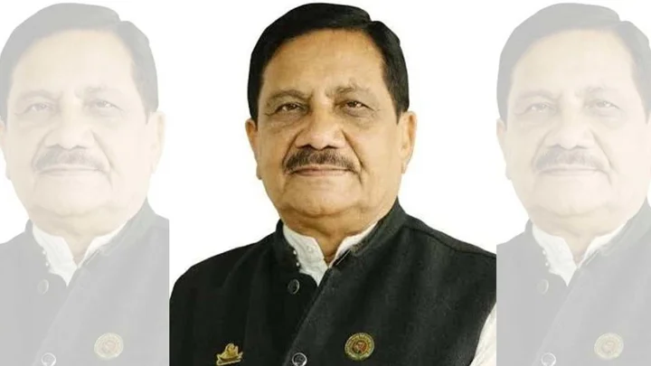 কাজী জাফর উল্যাহ ও তার স্ত্রী-সন্তানদের ১৫৫ কোটি টাকা অবরুদ্ধ