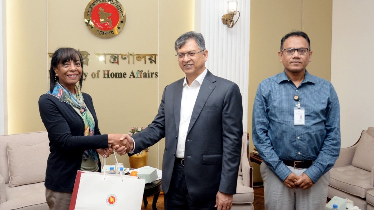 রোহিঙ্গা ইস্যু জাতীয় নিরাপত্তার জন্য হুমকি_ স্বরাষ্ট্রমন্ত্রী
