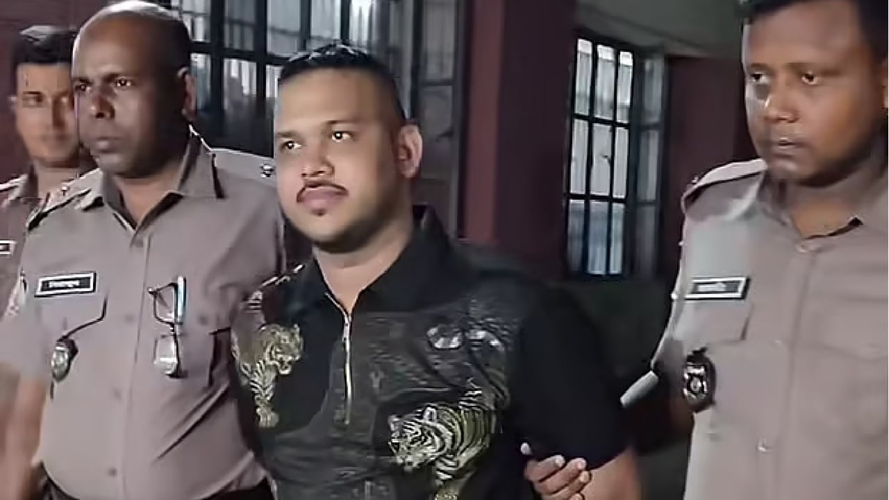 প্রিজন ভ্যান থেকে ‘পিচ্চি রাজা’ পালানোর ঘটনায় গ্রেপ্তার দুই পুলিশ