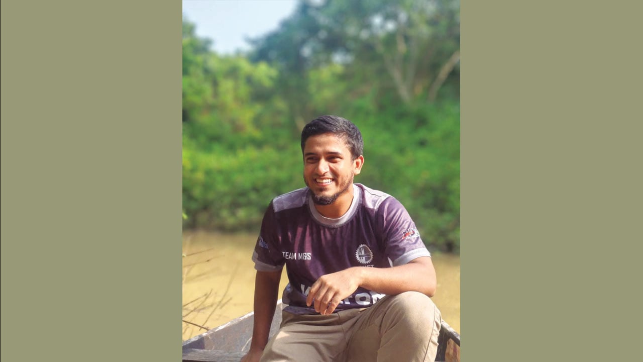 অনেক পথ হেঁটে স্কুলে যেতেন, বিসিএসে পররাষ্ট্র ক্যাডারে হলেন প্রথম 