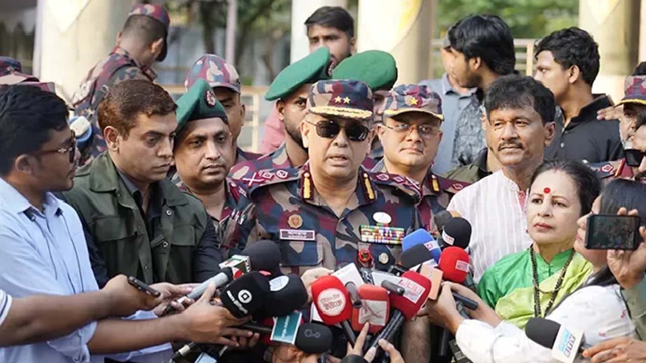 দুর্গাপূজায় ২ হাজার ৭২৭টি মণ্ডপের নিরাপত্তা দেবে বিজিবি 