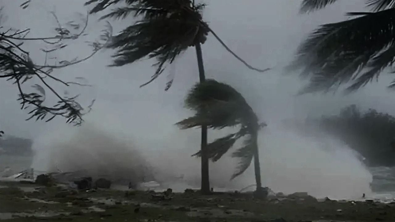 ১০ জেলায় ঝড়ের আভাস