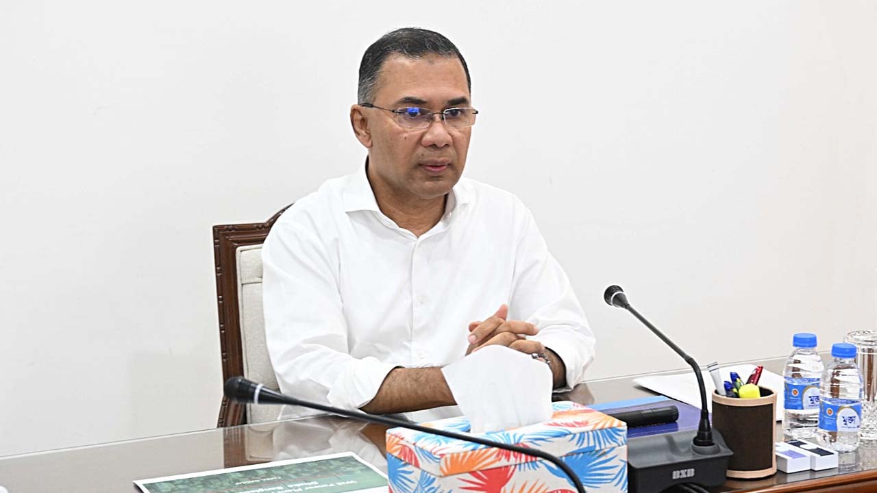 গুলশান লেকে বর্জ্য লাইন ৬ মাসের মধ্যে বন্ধের নির্দেশ