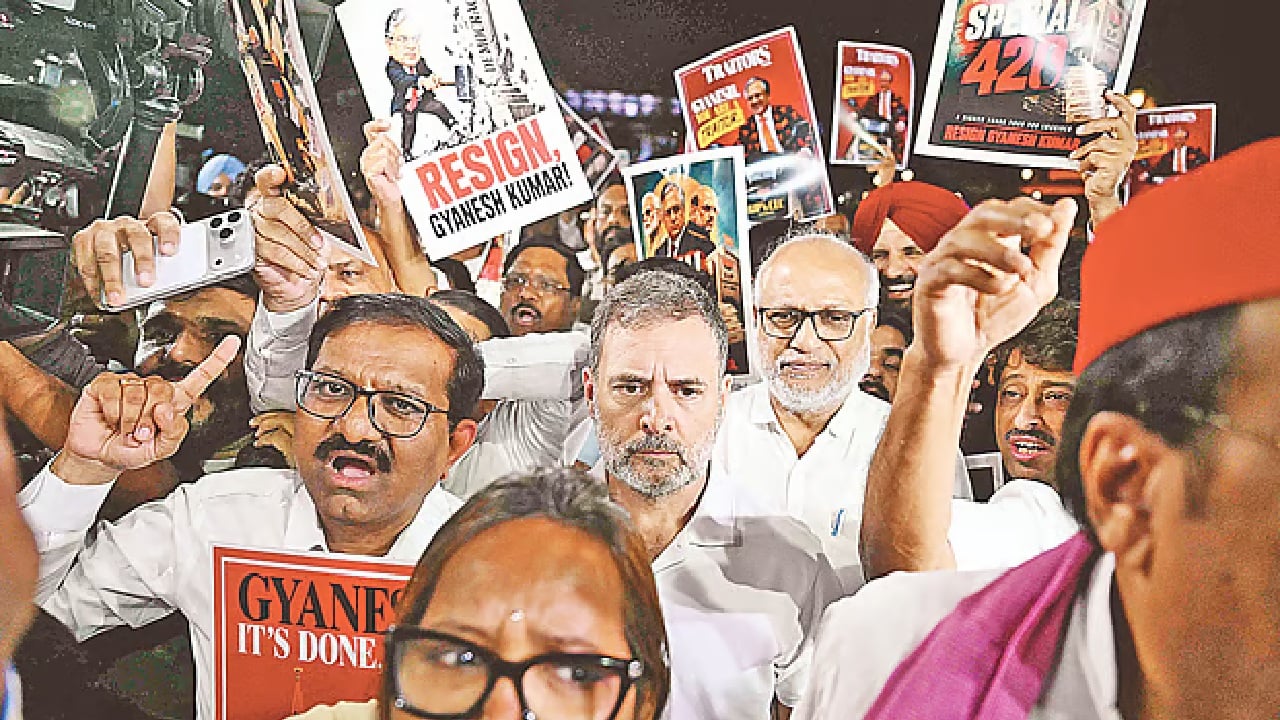 দিল্লিতে বিক্ষোভ ঘিরে নজিরবিহীন নিরাপত্তা, আটক বহু আন্দোলনকারী