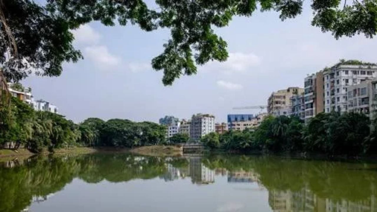 গুলশান লেক থেকে অজ্ঞাত যুবকের মরদেহ উদ্ধার