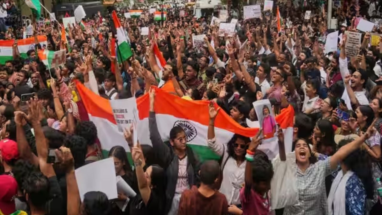 মোদি সরকারকে ২৪ ঘণ্টার আল্টিমেটাম