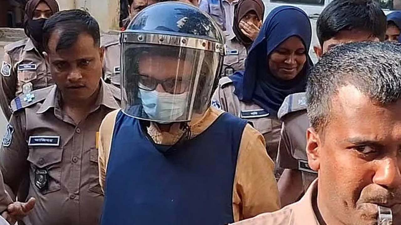 এবার হত্যাচেষ্টা মামলায় ৪ দিনের রিমান্ডে দিলীপ আগরওয়ালা