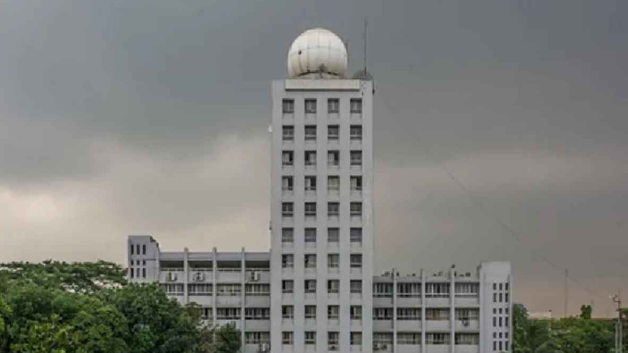 বর্ষা আসছে, টেকনাফের কাছাকাছি মৌসুমি বায়ু