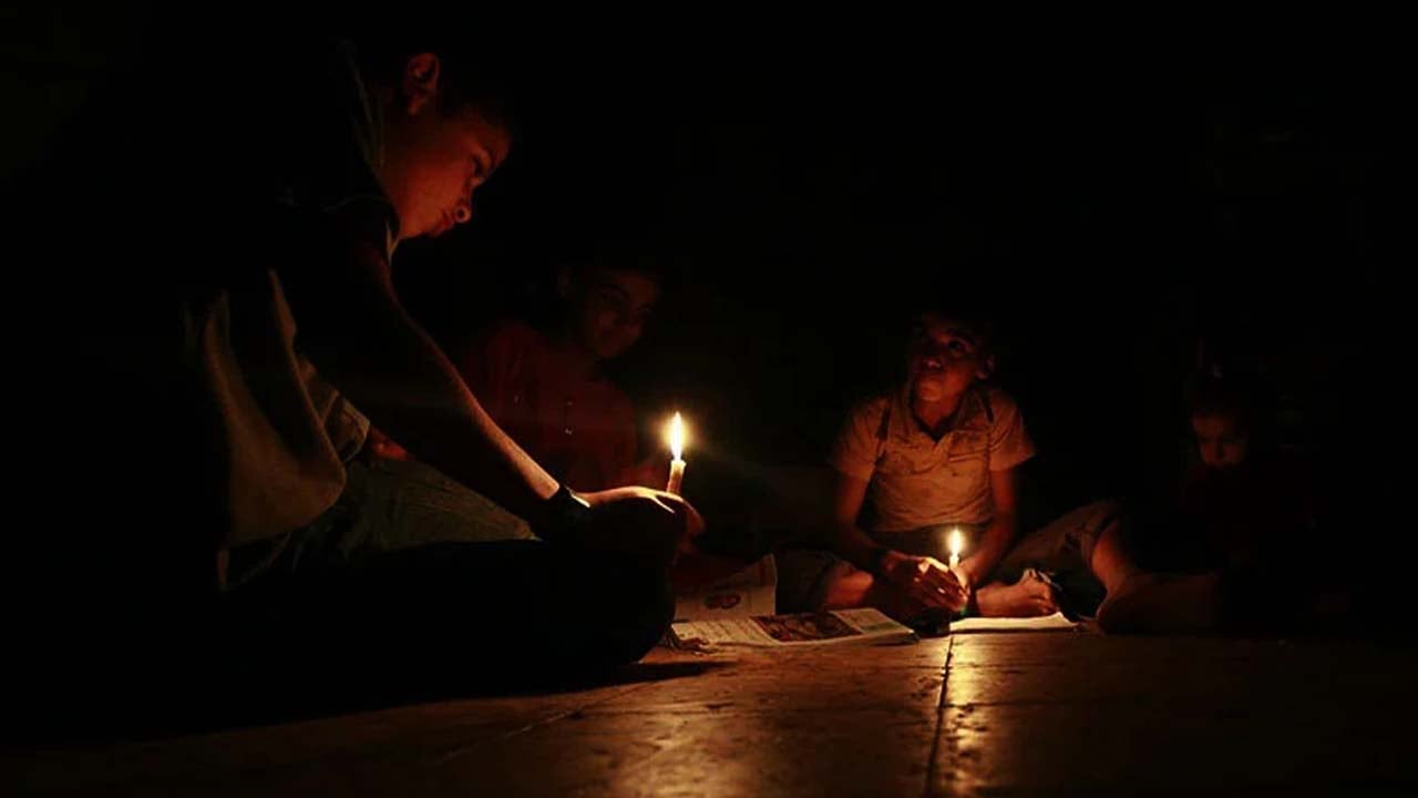 ১৮ ঘণ্টাই থাকছে না বিদ্যুৎ