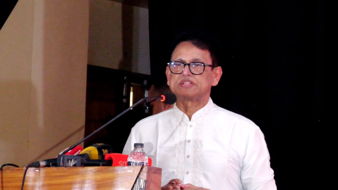‘ফার্মের মুরগি’ মন্তব্যের ব্যাখ্যা দিলেন শিক্ষামন্ত্রী