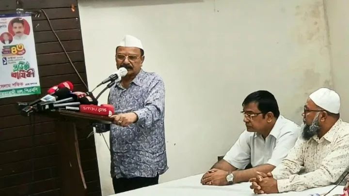 ধর্মকে ব্যবসা হিসেবে ব্যবহার করে রাষ্ট্র পরিচালনা করা যায় না: গয়েশ্বর