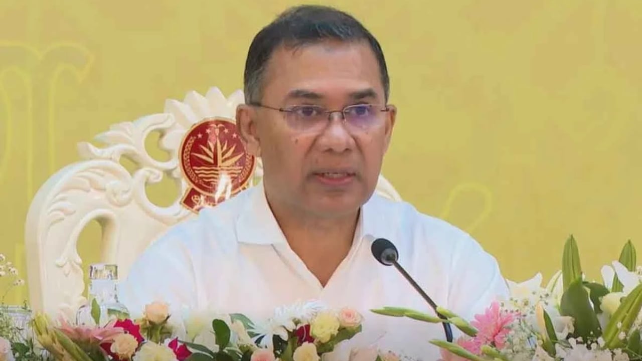 সশস্ত্র বাহিনী দেশ ও জনগণের সাহসের প্রতীক: প্রধানমন্ত্রী
