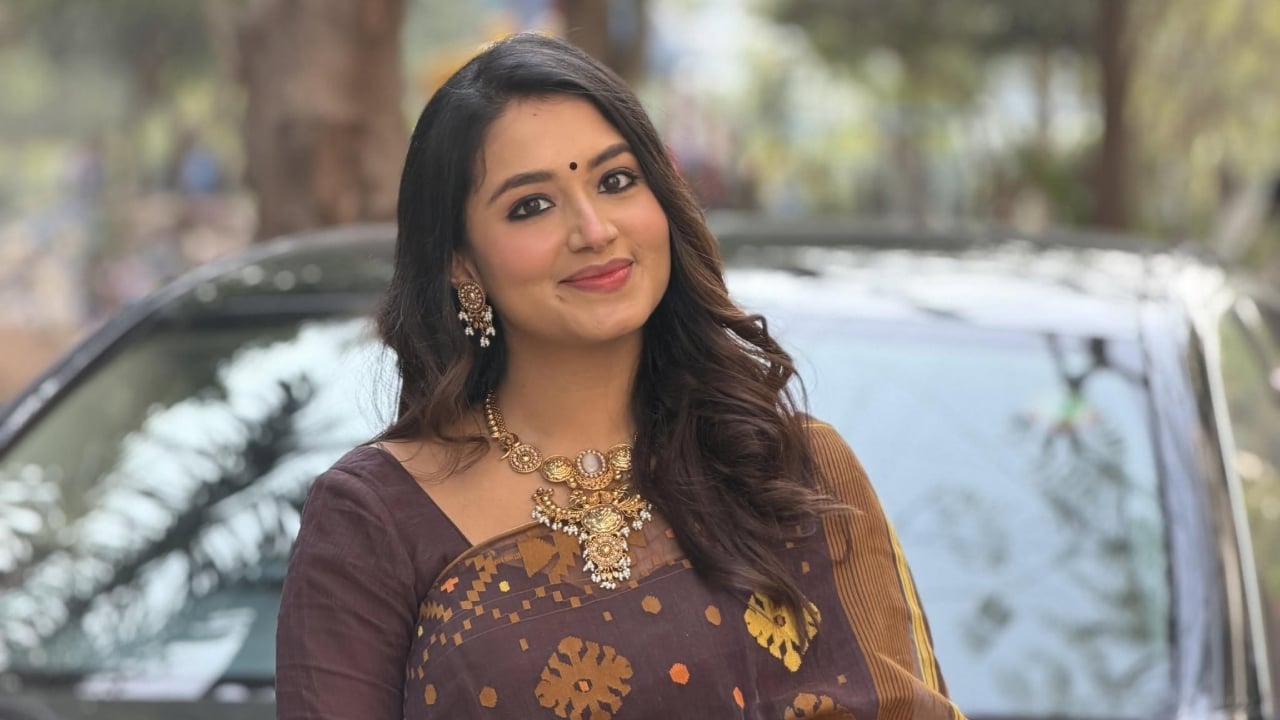 বন্যার্তদের পাশে দাঁড়ানোর আহ্বান অভিনেত্রী ফারিণের