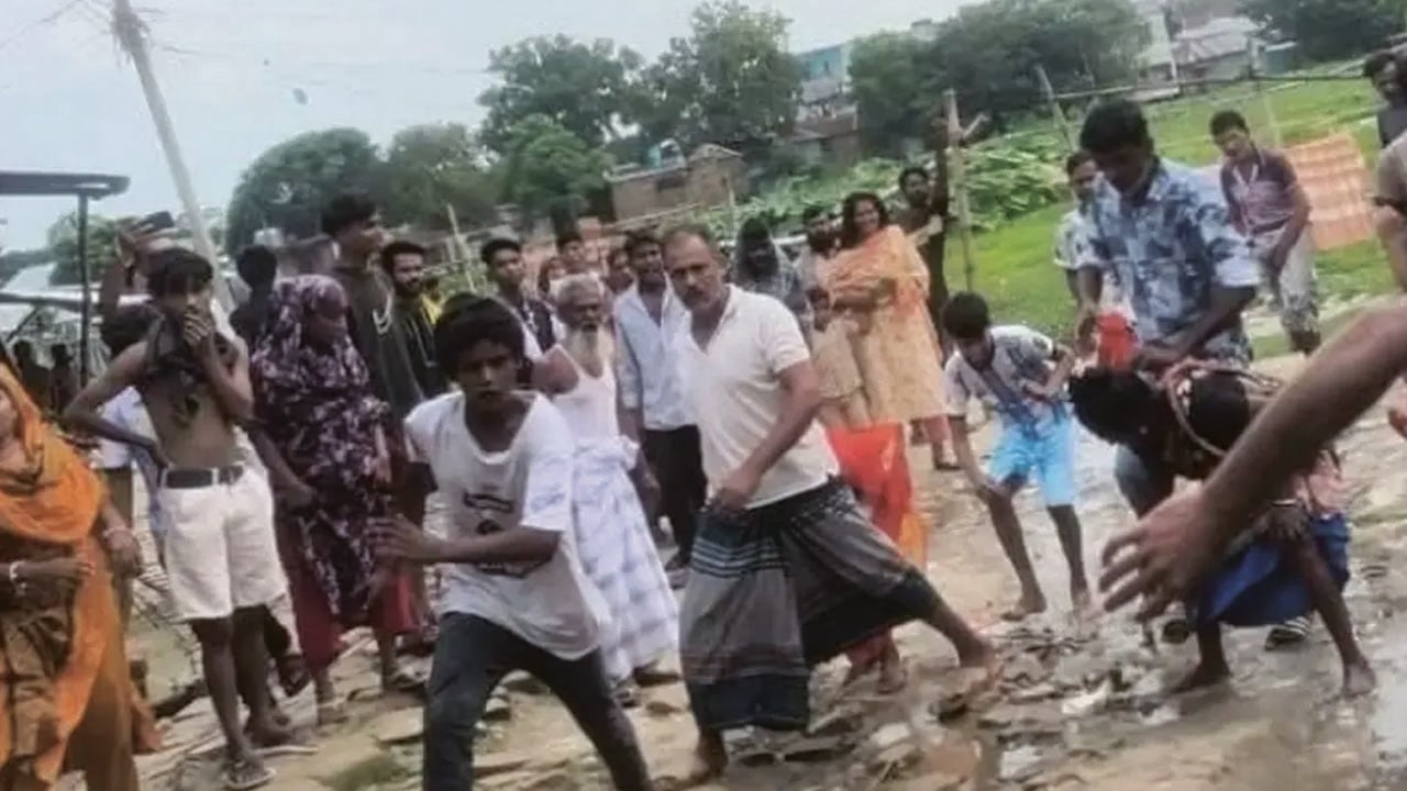 হ্যান্ডকাফসহ আসামিকে ছিনিয়ে নিলো মাদক কারবারিরা