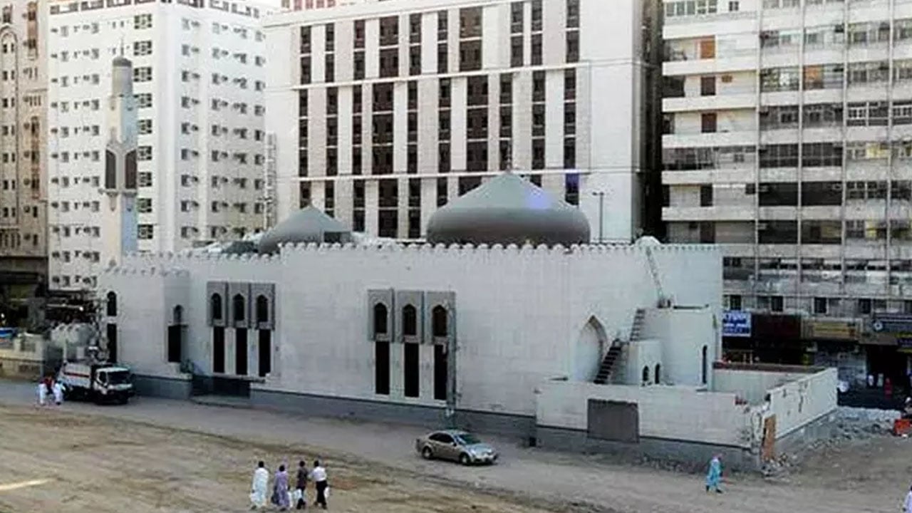 প্রিয় নবীর স্মৃতিবিজড়িত ৫ মসজিদ