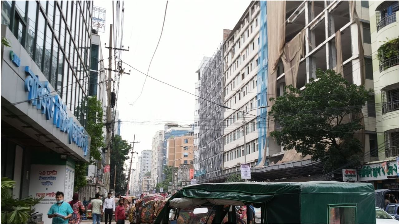 গ্রিন রোড হাসপাতাল হাবে পরিণত হলো যেভাবে