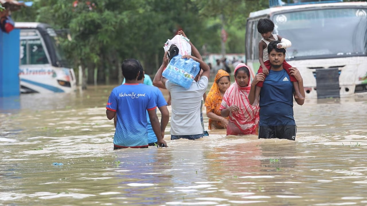 কোন দিকে যাচ্ছে বন্যা পরিস্থিতি