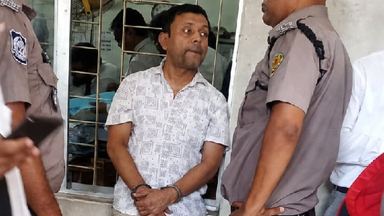 জাগৃক কর্মচারী শাহীন বরখাস্ত