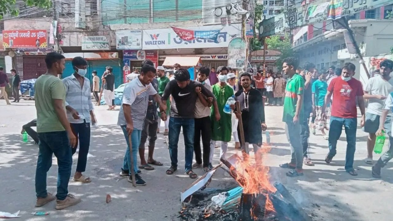 মায়ের আকুতি ও রাজপথের ডাক