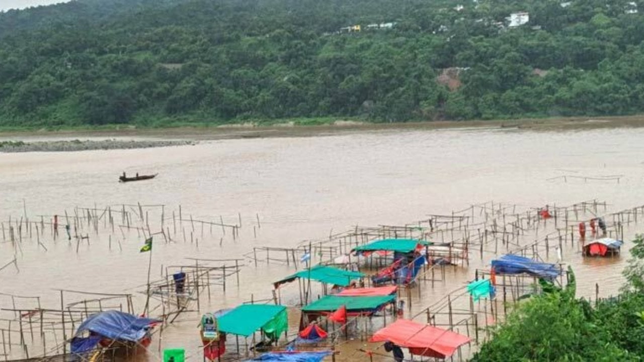 সাদাপাথর পর্যটনকেন্দ্র আবার সাময়িকভাবে বন্ধ (1)