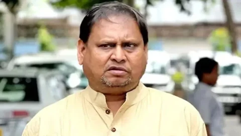 বাবরি মসজিদ প্রকল্পের মূল উদ্যোক্তা হুমায়ুন কবির গ্রেপ্তার
