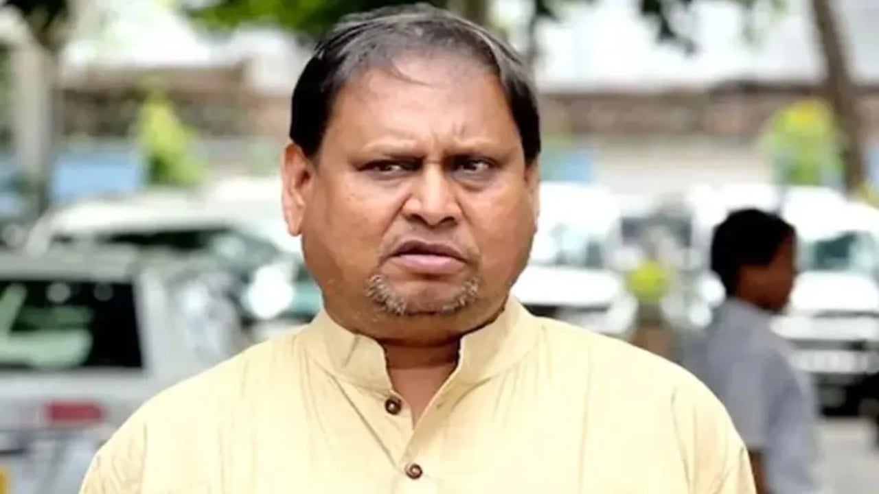 বাবরি মসজিদ প্রকল্পের মূল উদ্যোক্তা হুমায়ুন কবির গ্রেপ্তার