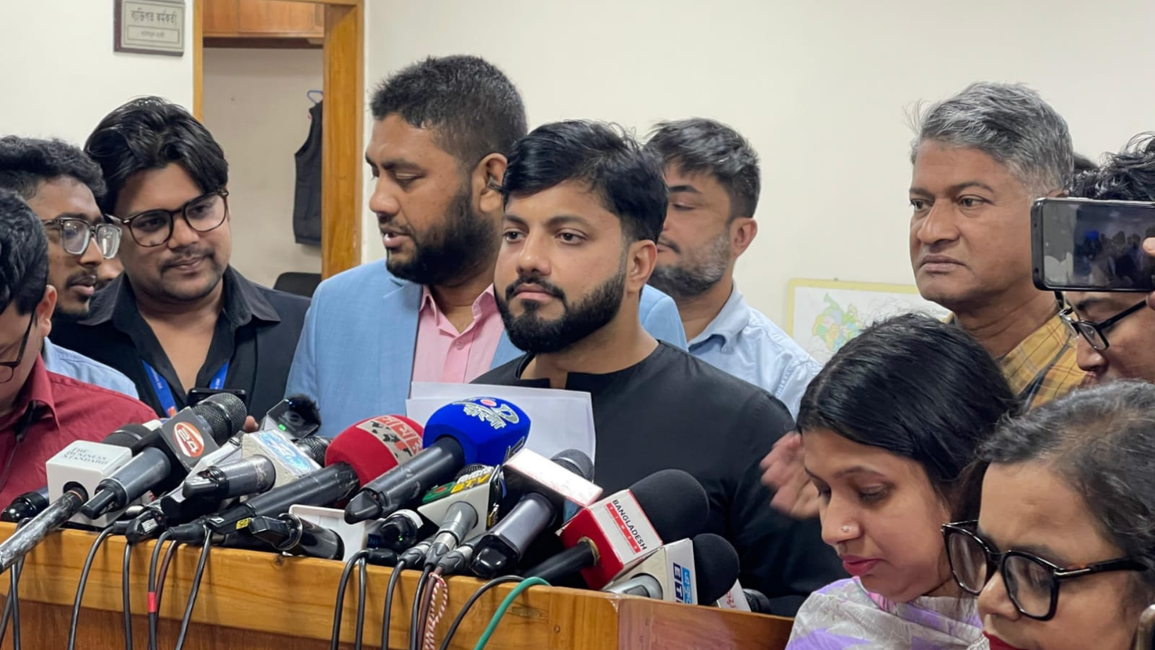 সূত্রাপুর থানার ওসি বদল চেয়ে ইসিতে আবেদন ইশরাকের