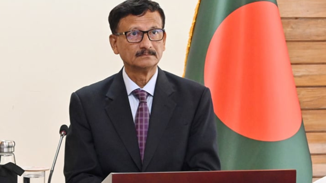 কূটনীতিক পরিবারের সদস্যদের প্রত্যাহারে ভারতের বার্তা স্পষ্ট নয়: পররাষ্ট্র উপদেষ্টা