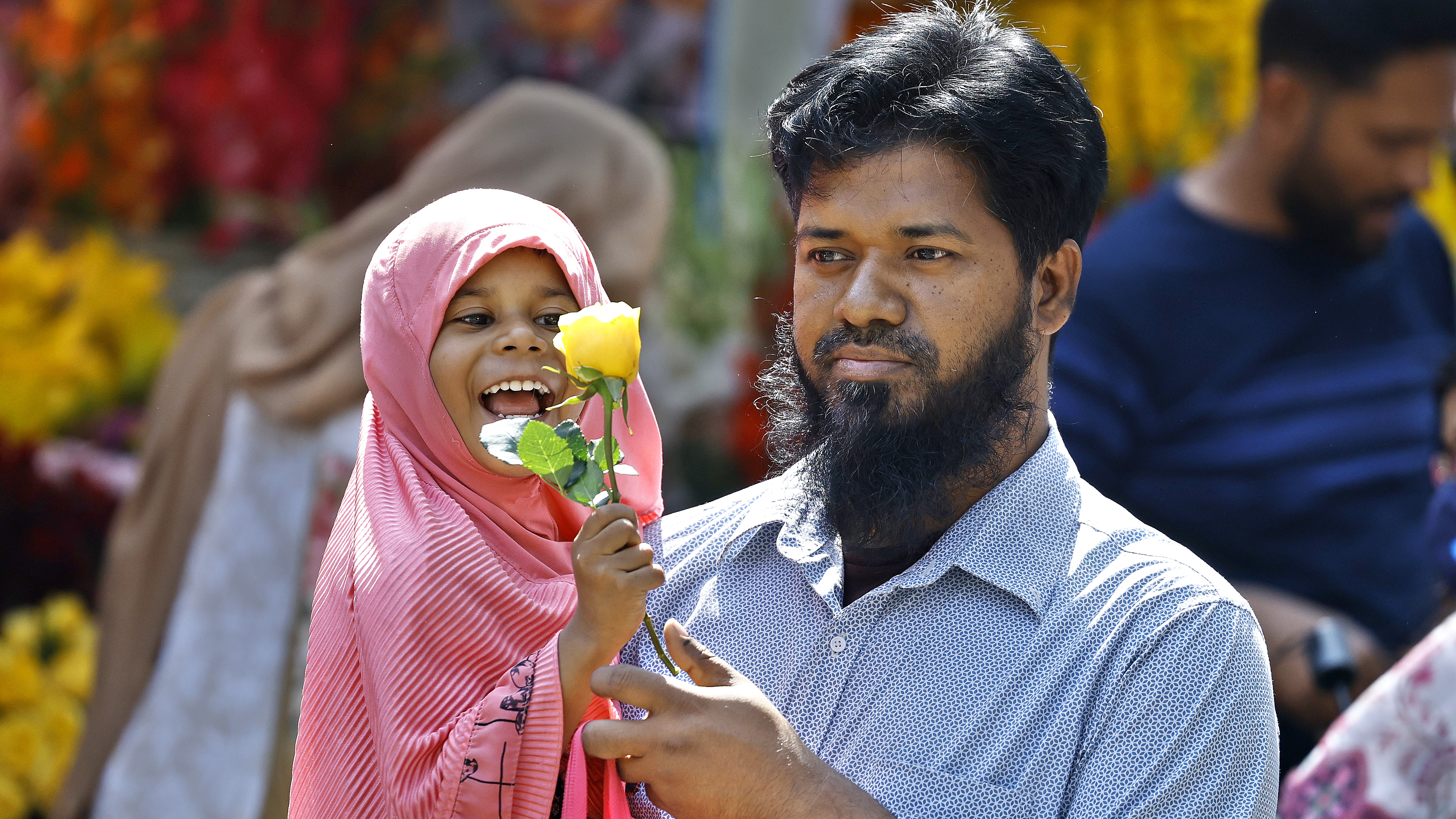 ফাগুন হাওয়ায় ভালোবাসার উৎসব