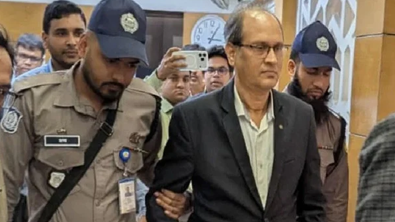 দেড়শ কোটি টাকা আত্মসাতে বেবিচকের সাবেক প্রধান প্রকৌশলী হাবিবুর গ্রেপ্তার