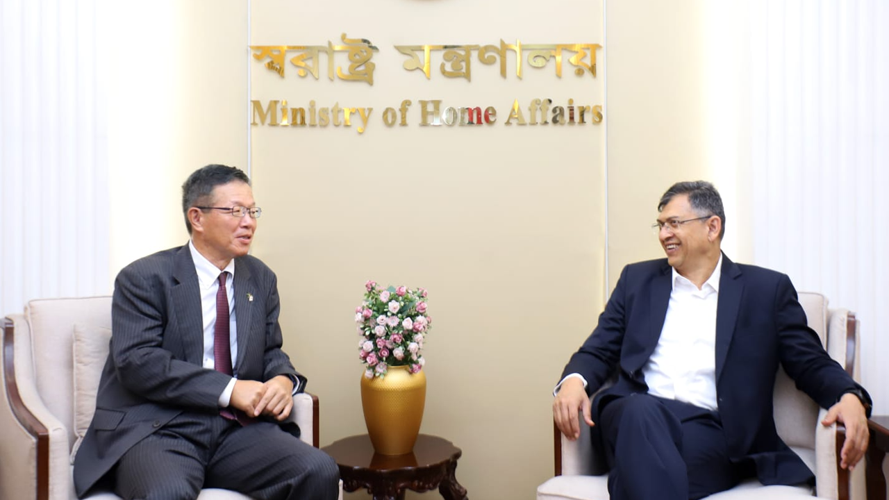 পুলিশ পুনর্গঠনে জাপানের সহযোগিতা চাইলেন স্বরাষ্ট্রমন্ত্রী