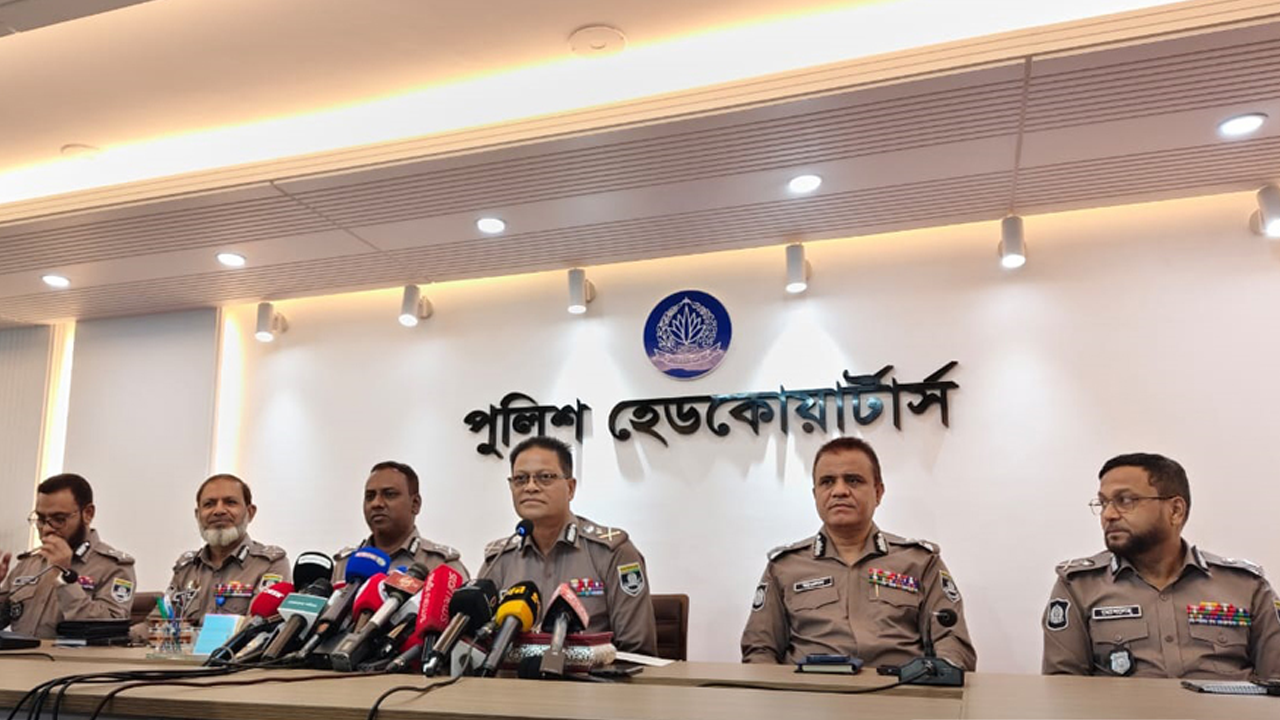 হাদি হত্যায় গ্রেপ্তার দুইজনকে দ্রুত দেশে ফিরিয়ে আনা হবে: আইজিপি