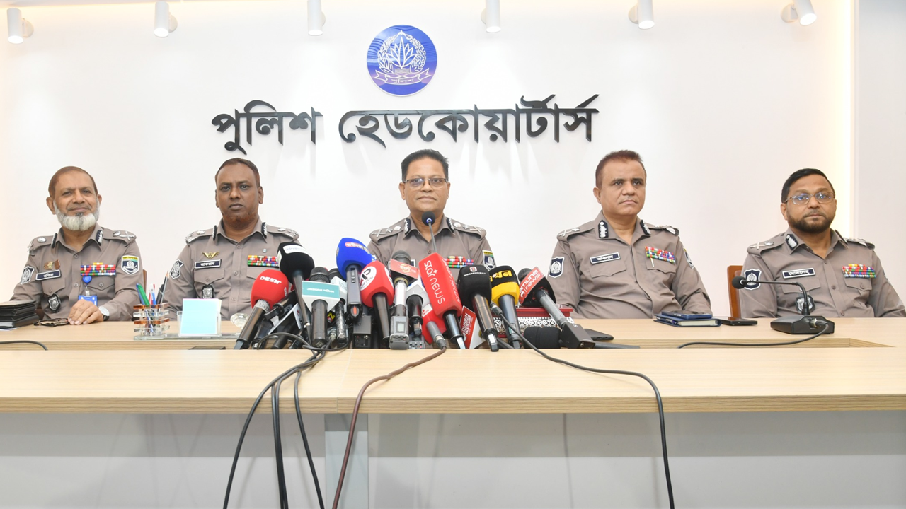 হাদি হত্যায় গ্রেপ্তার ২ জনকে দ্রুত দেশে ফিরিয়ে আনা হবে: আইজিপি