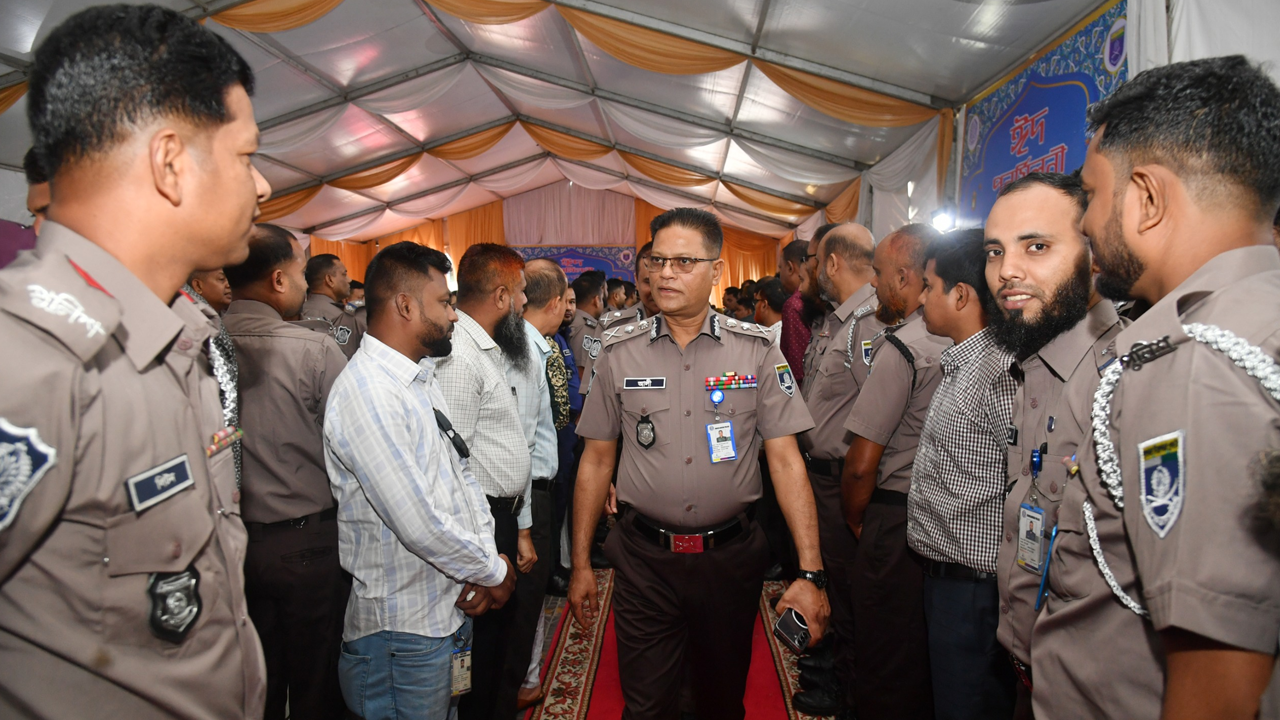 আইনশৃঙ্খলা রক্ষায় কার্যকর ভূমিকা রাখার আহ্বান আইজিপির