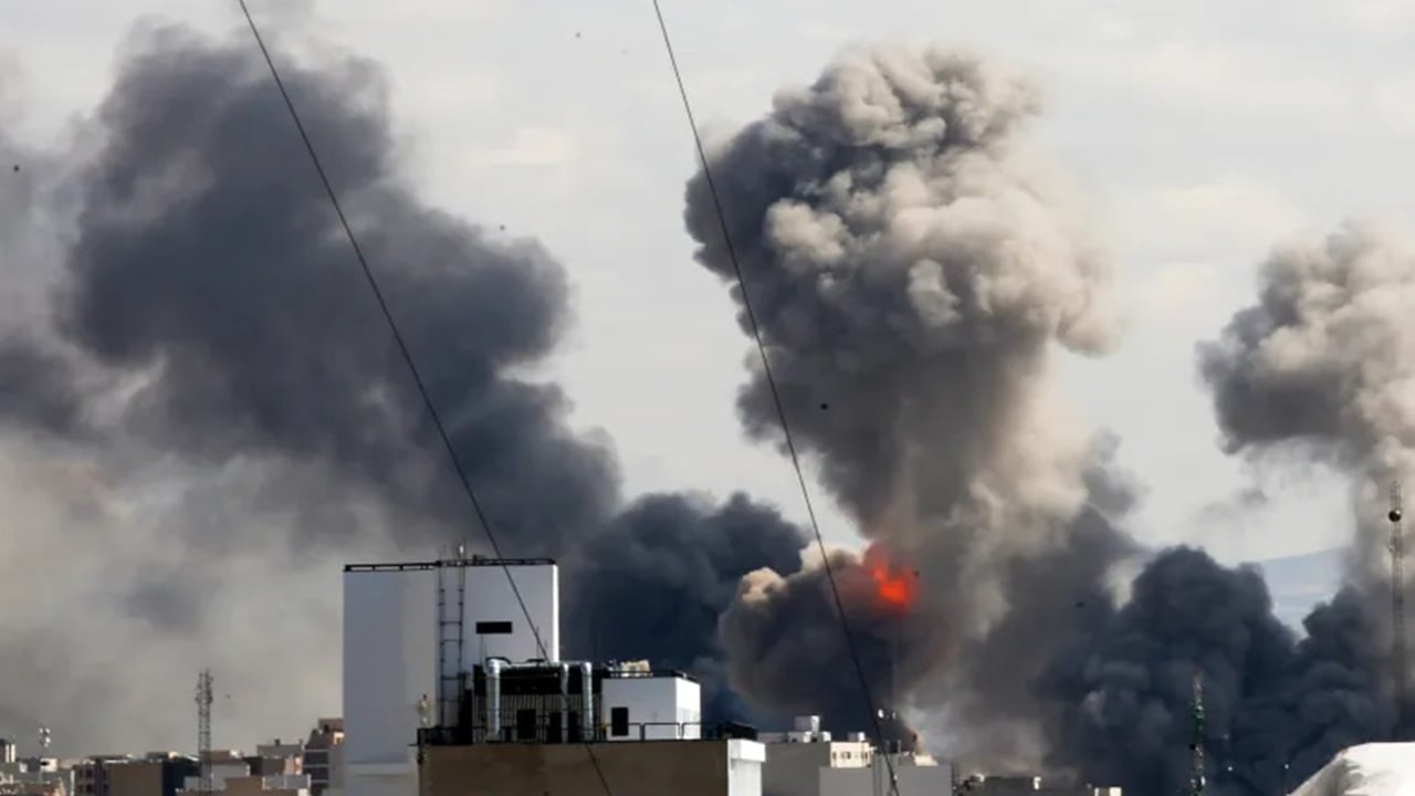 ইরানে ২৪৩ শিক্ষক-শিক্ষার্থী নিহত