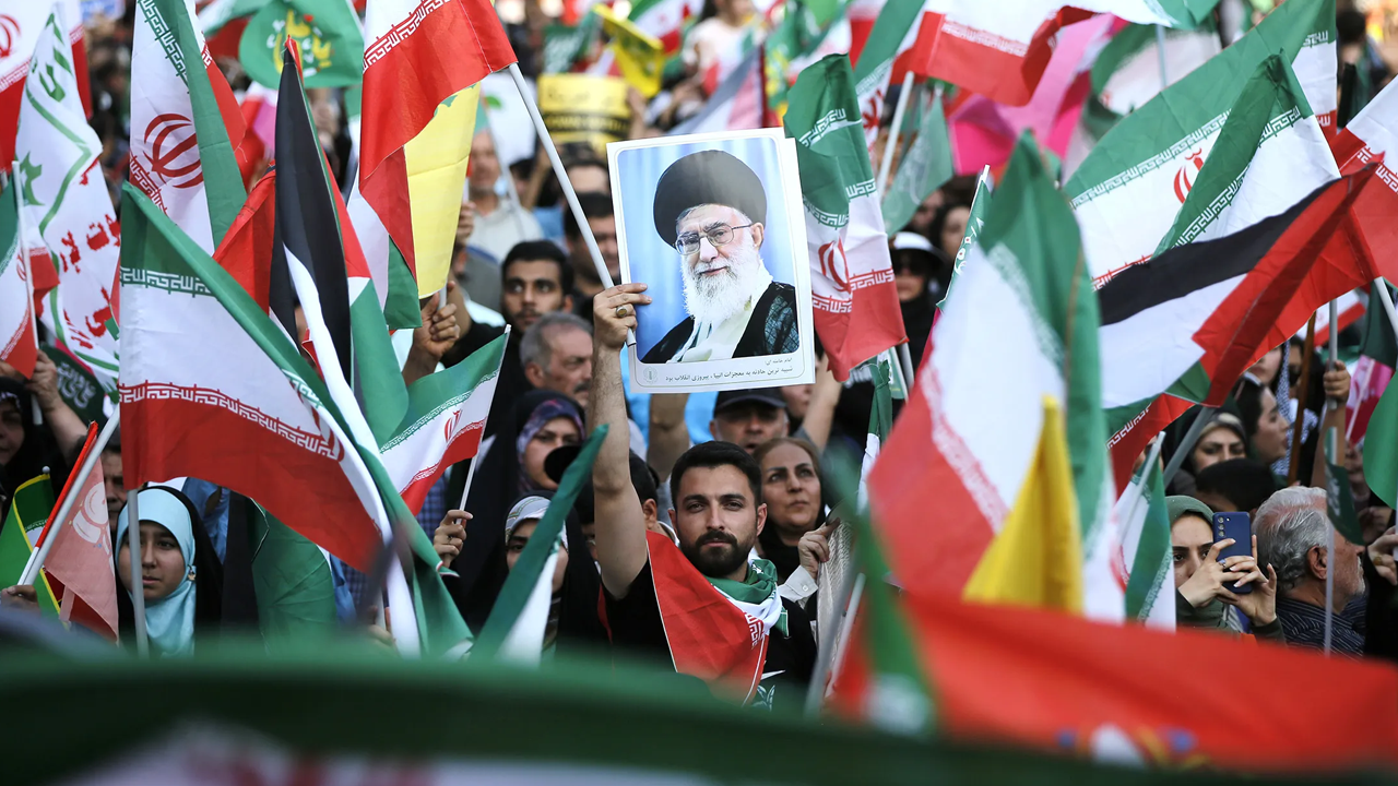 'মুসলিম বিশ্ব' কেন ইরানের পাশে নেই